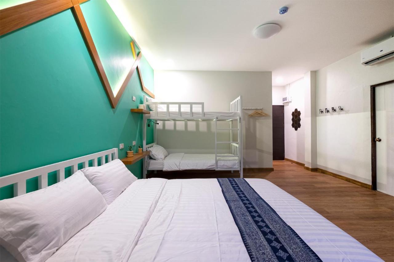 Bed Friends Poshtel Hostel Chiang Rai Exterior foto